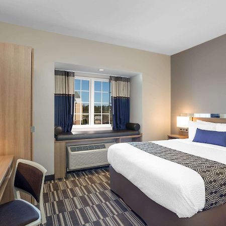 Microtel Inn Suites By Wyndham South Hill Kültér fotó