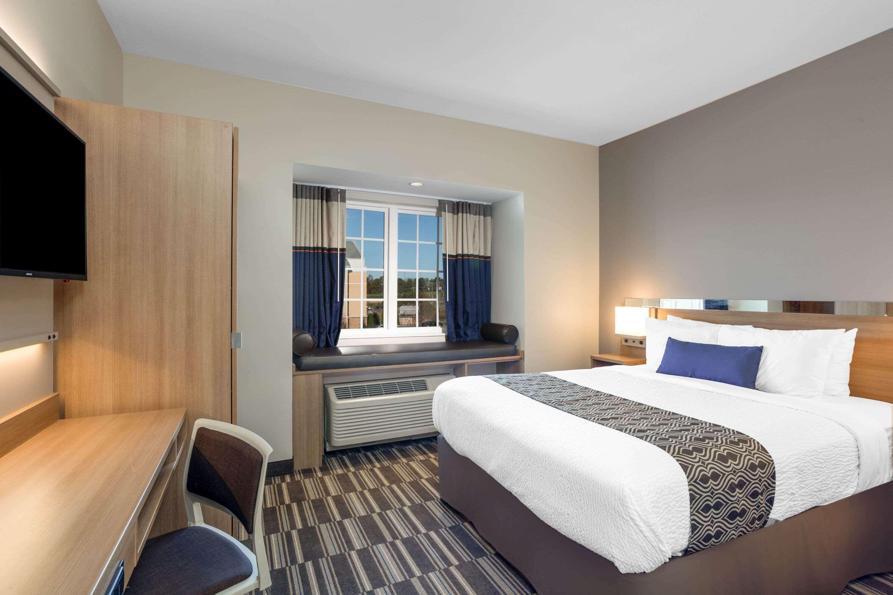 Microtel Inn Suites By Wyndham South Hill Kültér fotó