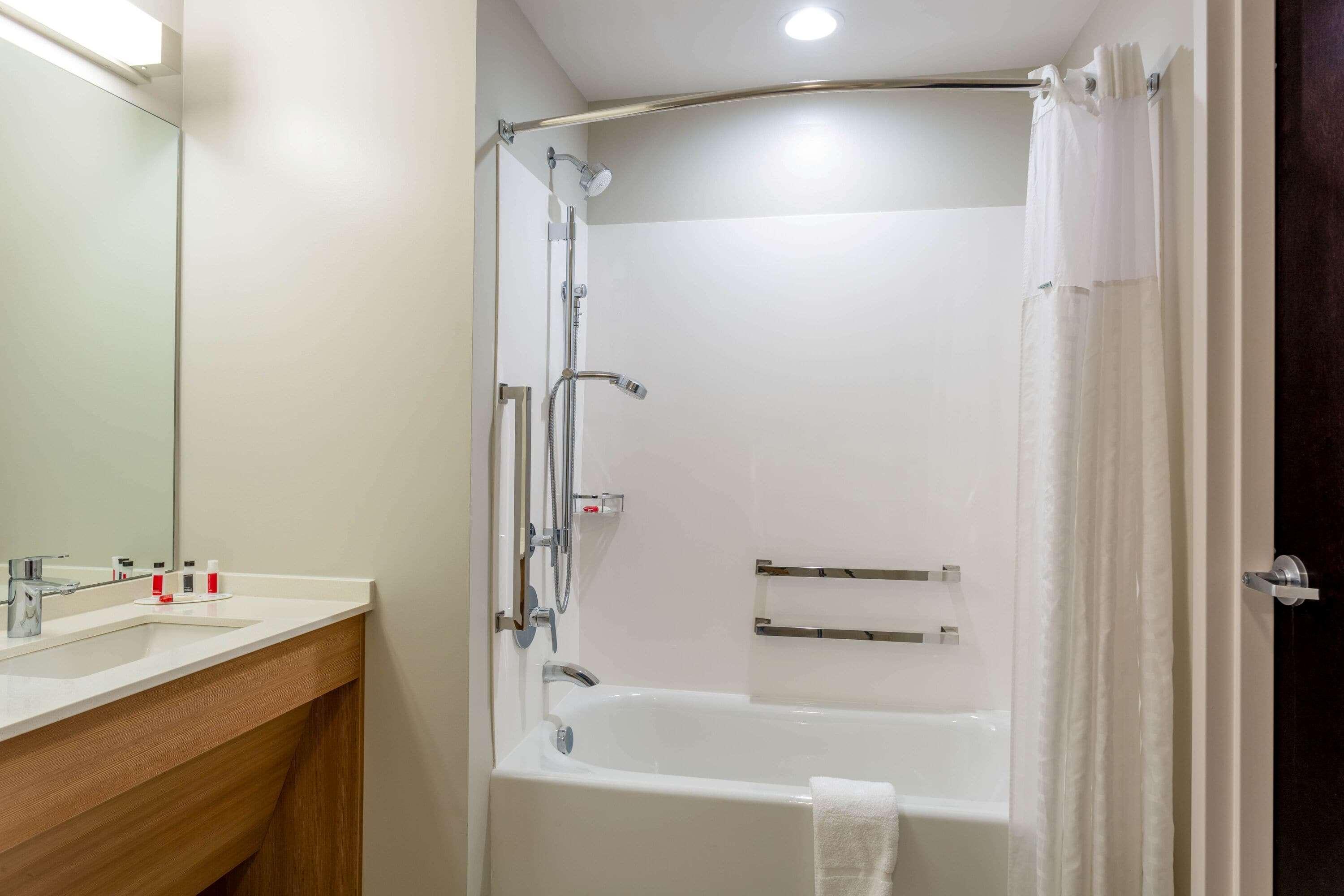 Microtel Inn Suites By Wyndham South Hill Kültér fotó